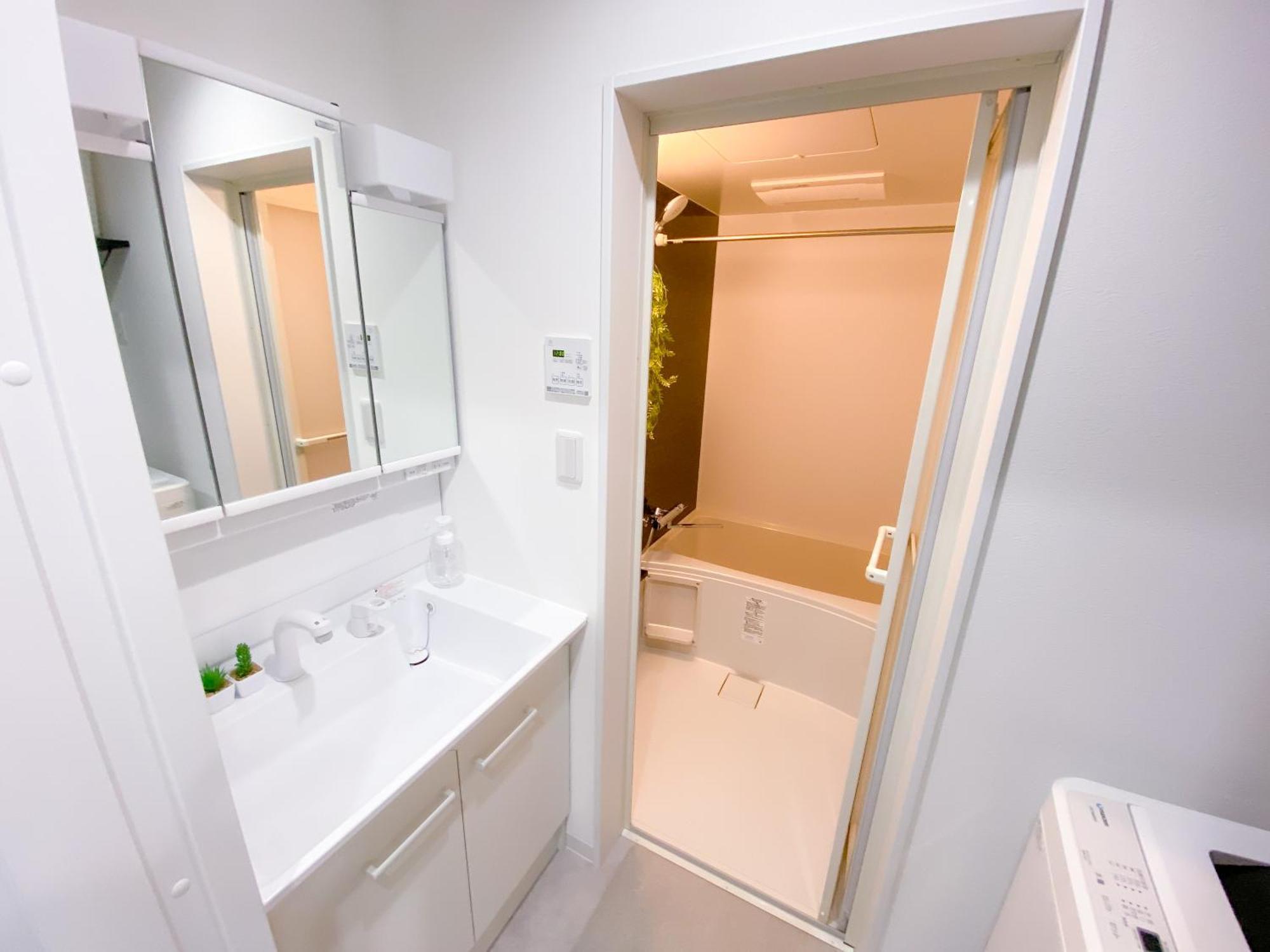 Residential Hotel Glitter Usjまで1駅5分 Osaka Zewnętrze zdjęcie